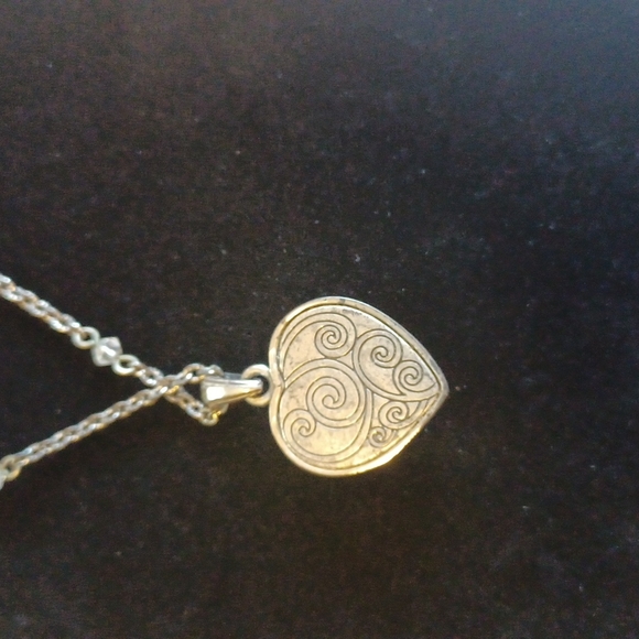 silvertine red heart necklace - Picture 3 of 4